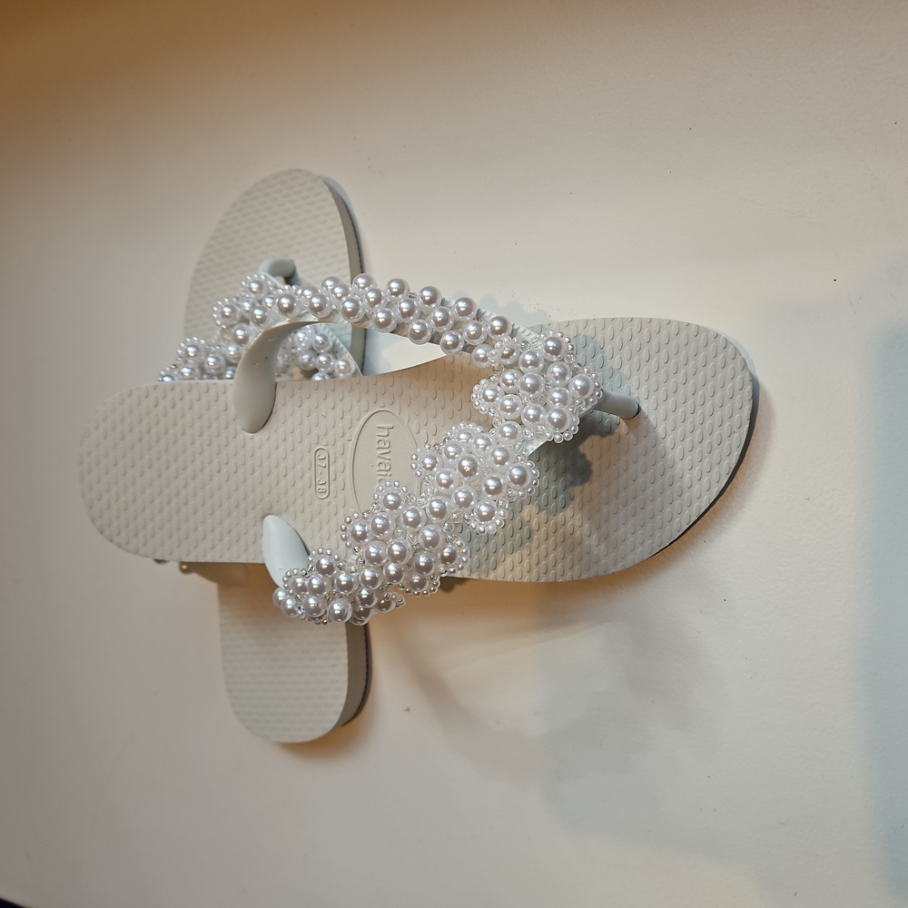 Bridal Flip Flops by Havaianas! Size 37-38